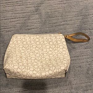 BRAND NEW Calvin Klien hangbag